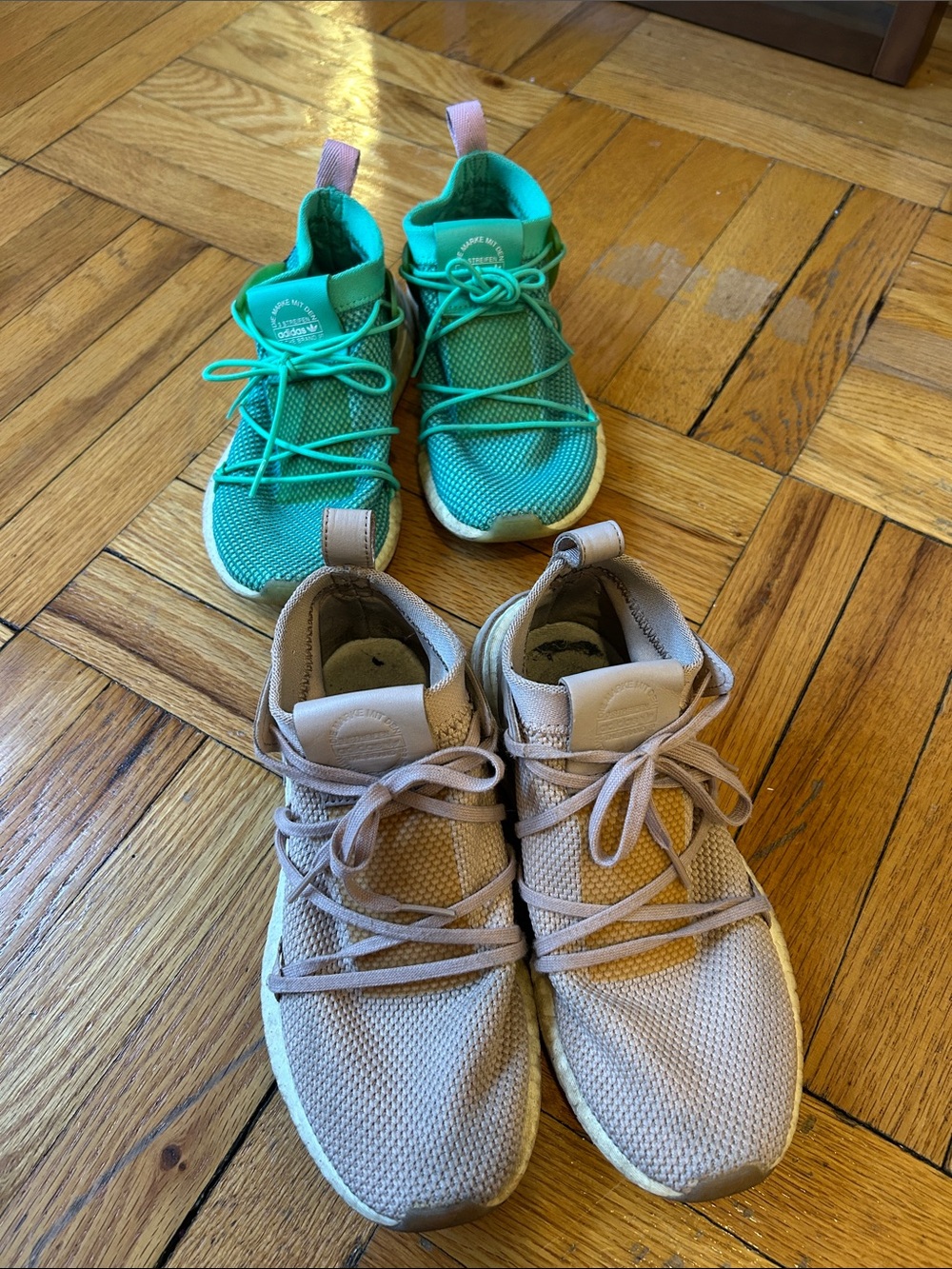 Adidas Sneakers